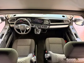 Innenansicht des Fahrerraums